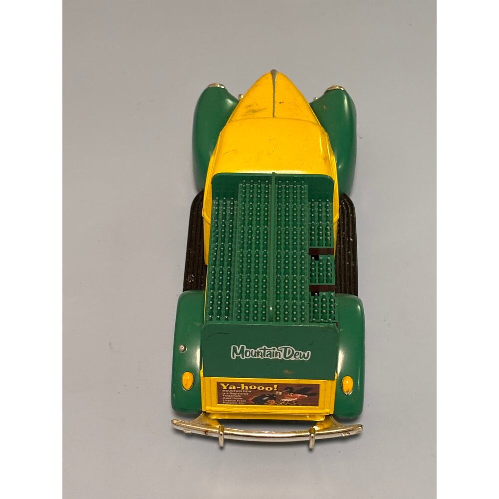 Mountain Dew Ya-hoo! Hillbilly Golden Wheel DieCast 1940 Ford Delivery Bottles - Picture 5 of 6